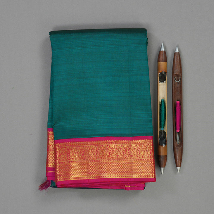 Hayagrivas Handloom Ramar Green Kanjivaram Silk Saree with Magenta Border KBE2048A6-1