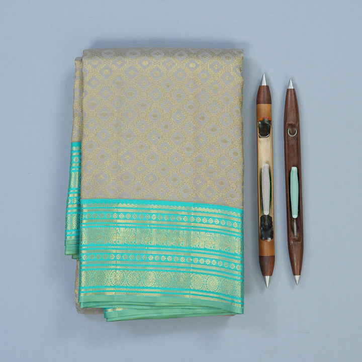 Hayagrivas Handloom Silver Grey Kanjivaram Silk Saree with Sky Blue Border KBE2136A1-2