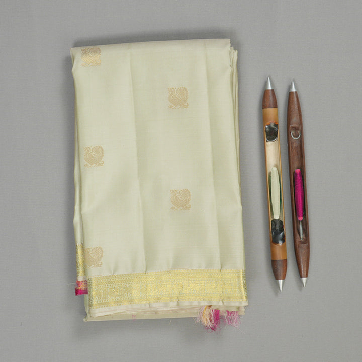 Hayagrivas Handloom Light Elaichi Green Kanjivaram Silk Saree KBE2147A1-2