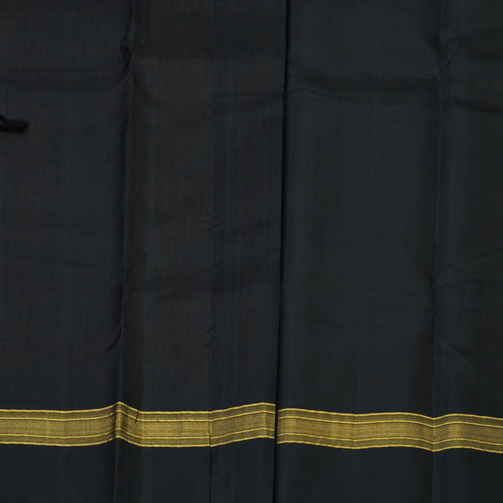 Hayagrivas Handloom Cream Kanjivaram Silk Saree with Black Border KBE2148A8-4