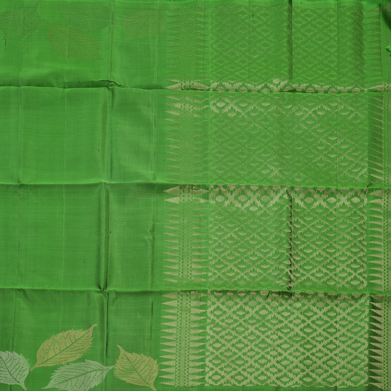 Hayagrivas Leaf Green Handloom Soft Silk Saree KBE2154A2-4