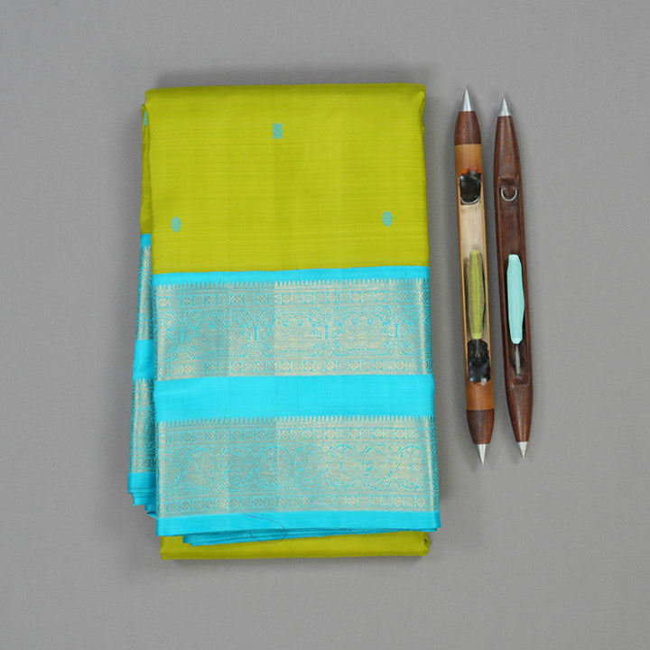 Hayagrivas Handloom Parrot Green Kanjivaram Silk Saree with Sky Blue Border KBE2251B1-2