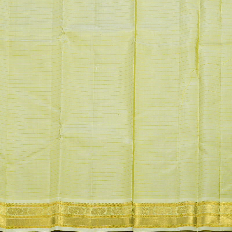 Hayagrivas Handloom Mayilkazhuthu Kanjivaram Silk Saree with Pista Green Border KBE2466C2-1