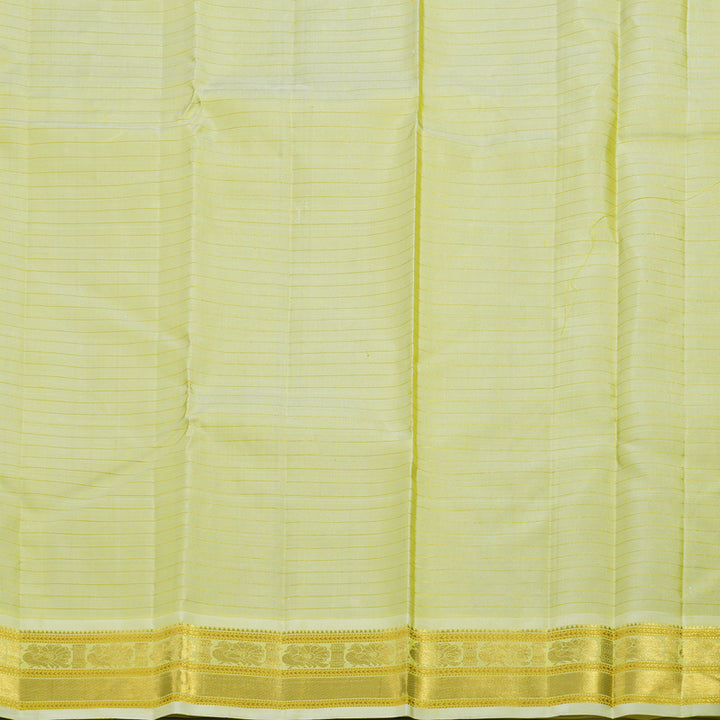 Hayagrivas Handloom Mayilkazhuthu Kanjivaram Silk Saree with Pista Green Border KBE2466C2-1