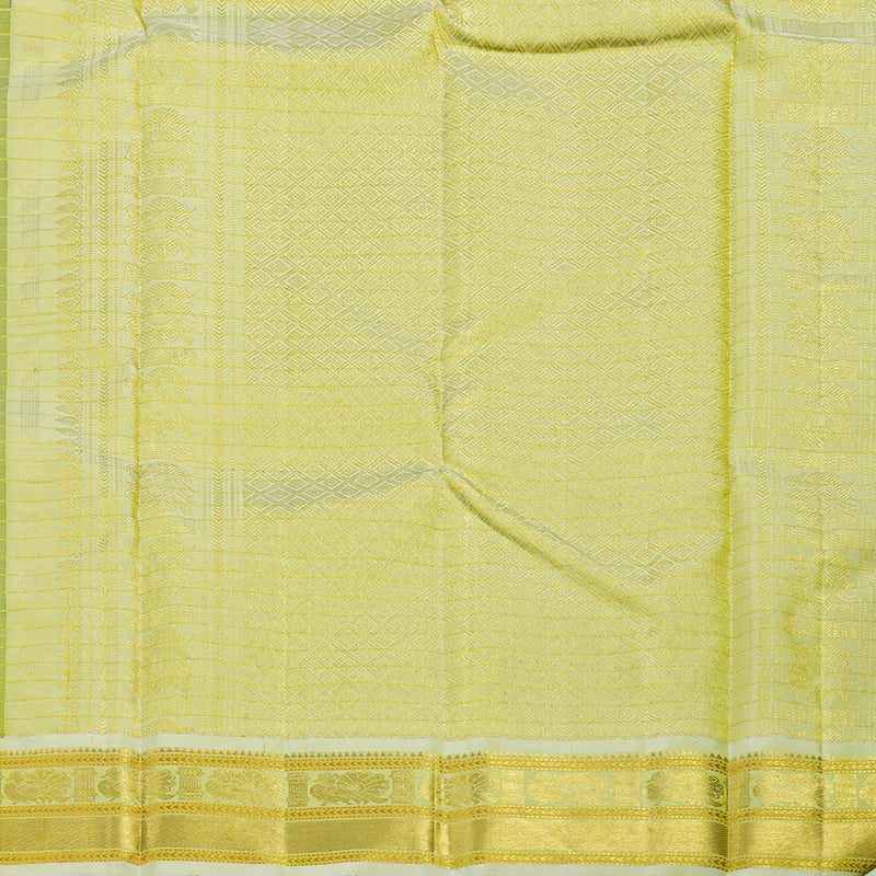 Hayagrivas Handloom Mayilkazhuthu Kanjivaram Silk Saree with Pista Green Border KBE2466C2-1