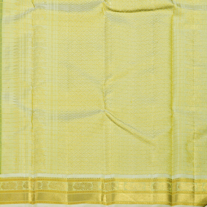 Hayagrivas Handloom Mayilkazhuthu Kanjivaram Silk Saree with Pista Green Border KBE2466C2-1