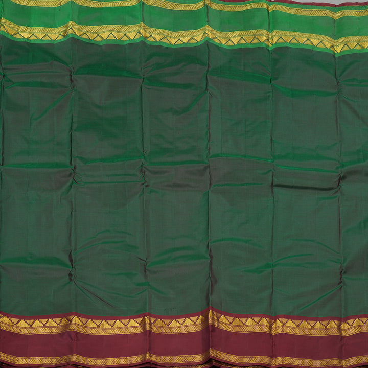 Hayagrivas Mandhalir Handloom Kanjivaram Silk Saree with Ganga Jamuna (Green And Wine Maroon) Border KBE264E2-2