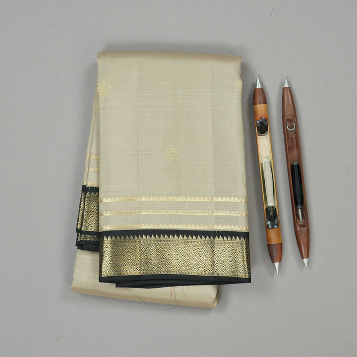 Hayagrivas Beige Handloom Kanjivaram Silk Saree with Black Border KBE281E10-5