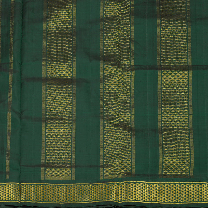 Hayagrivas Orangish Pink Handloom Kanjivaram Ten Yards Silk Saree with Bottle Green Border KBE309E4-2