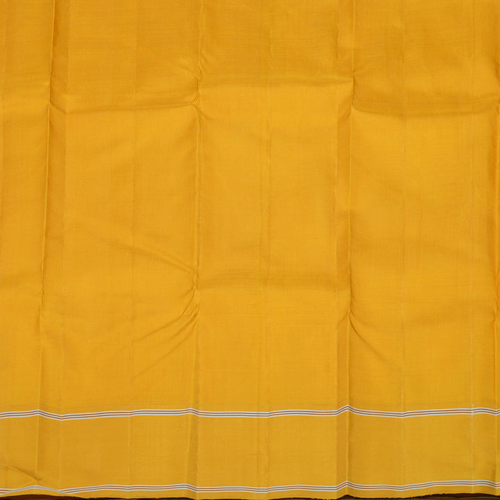 Hayagrivas White Handloom Kanjivaram Silk Saree with Ganga Jamuna (Mustard Yellow And Maroon) Border KBE328E3-5