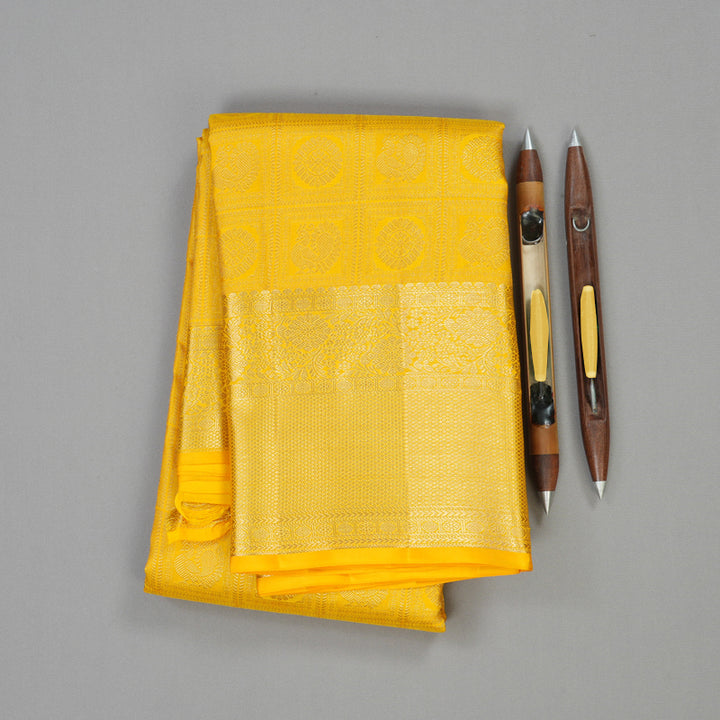 Hayagrivas Handloom Kanjivaram silk saree in Vibrant yellow KBE409E11-1