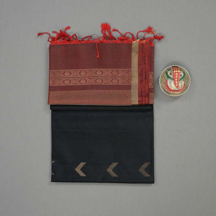 Hayagrivas Handlloom Black Soft Silk Saree KBE70D1-5