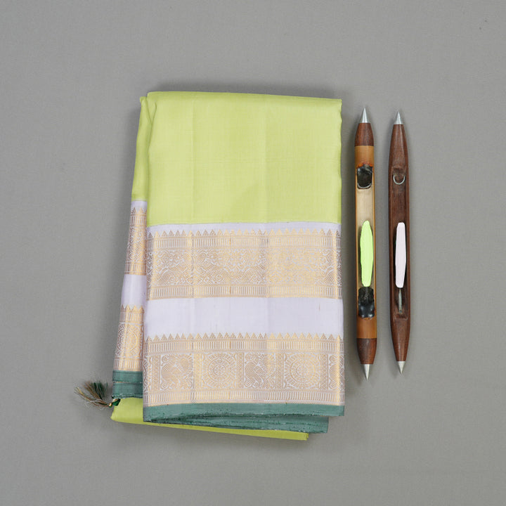 Hayagrivas Handloom Pure Kanjivaram Silk Saree in Refreshing Apple Green  KBE819H2-1