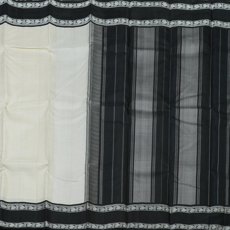 Hayagrivas Handloom Half-White Kanjivaram Silk Saree with Black Border KBE854H4-1