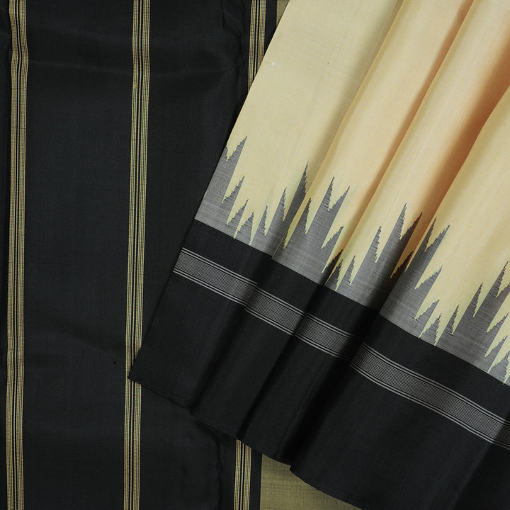 Hayagrivas Handloom Cream Kanjivaram Silk Saree with Black Border KBE866H10-4