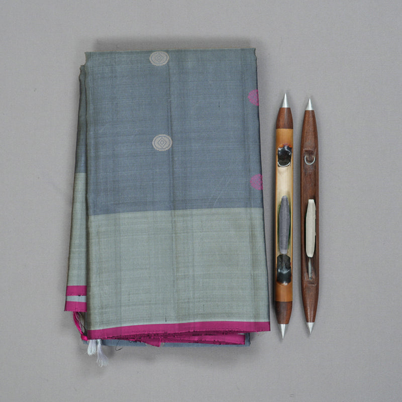 Hayagrivas Handloom Bluish-Grey Kanjivaram Silk Saree KBE866H9-3