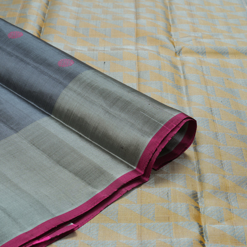 Hayagrivas Handloom Bluish-Grey Kanjivaram Silk Saree KBE866H9-3