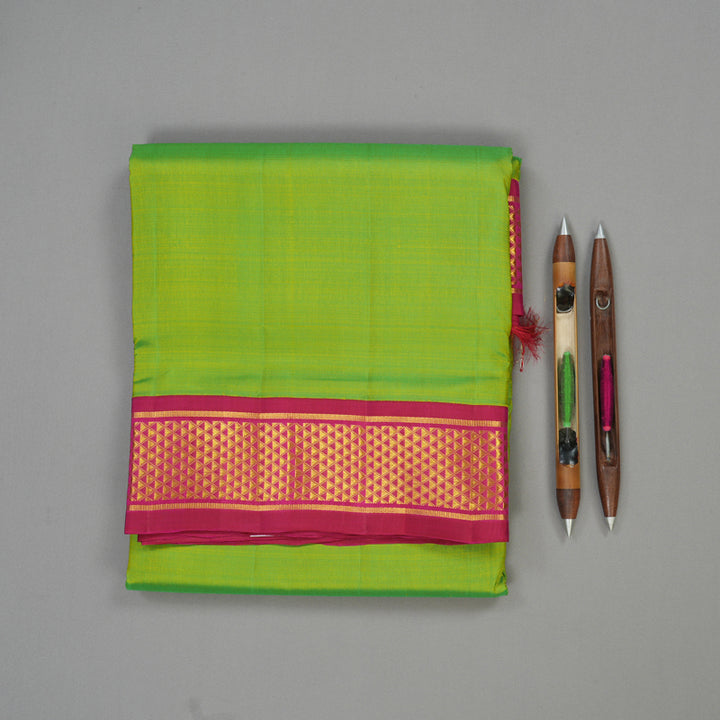 Hayagrivas Handloom Fluorescent Green Kanjivaram Ten Yards Silk Saree with Deep Pink Border KBE945H1-19