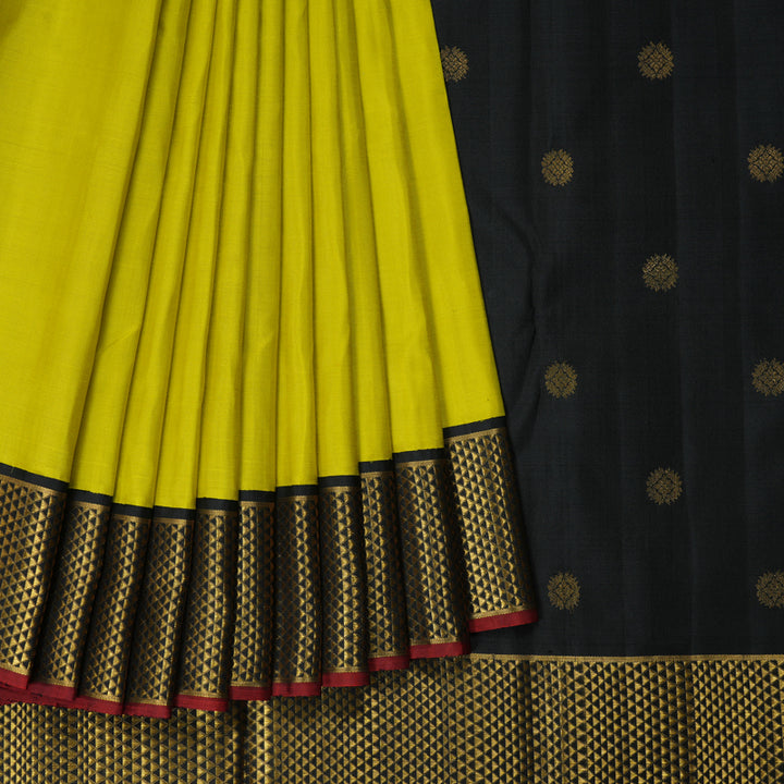 Hayagrivas Handloom Lime Green Kanjivaram Silk Saree with Black Border KBF213E2-4
