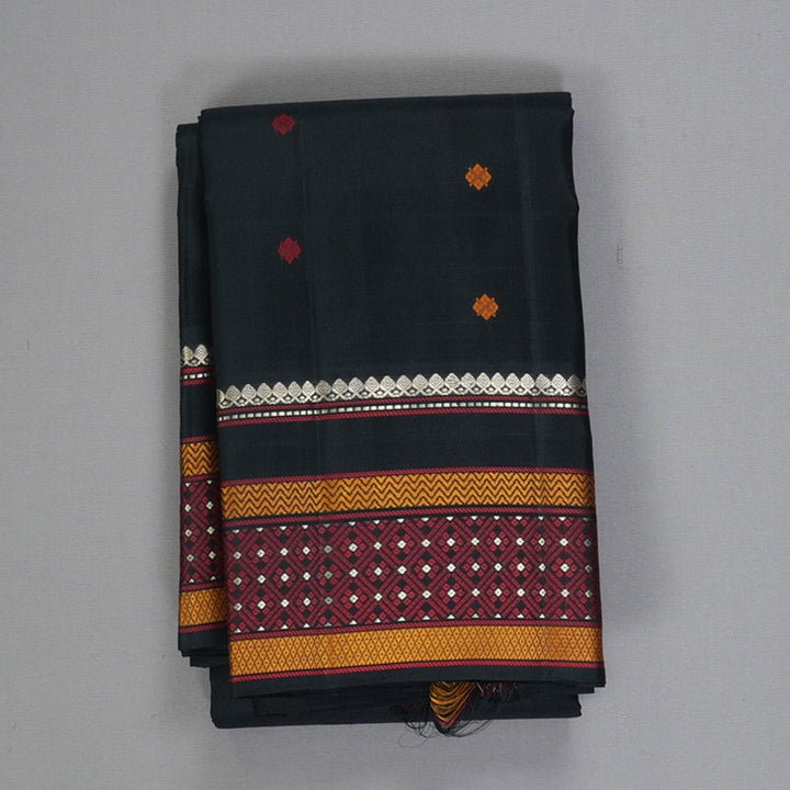 Hayagrivas Handloom Black Kanjivaram Silk Saree KBF287E3-4