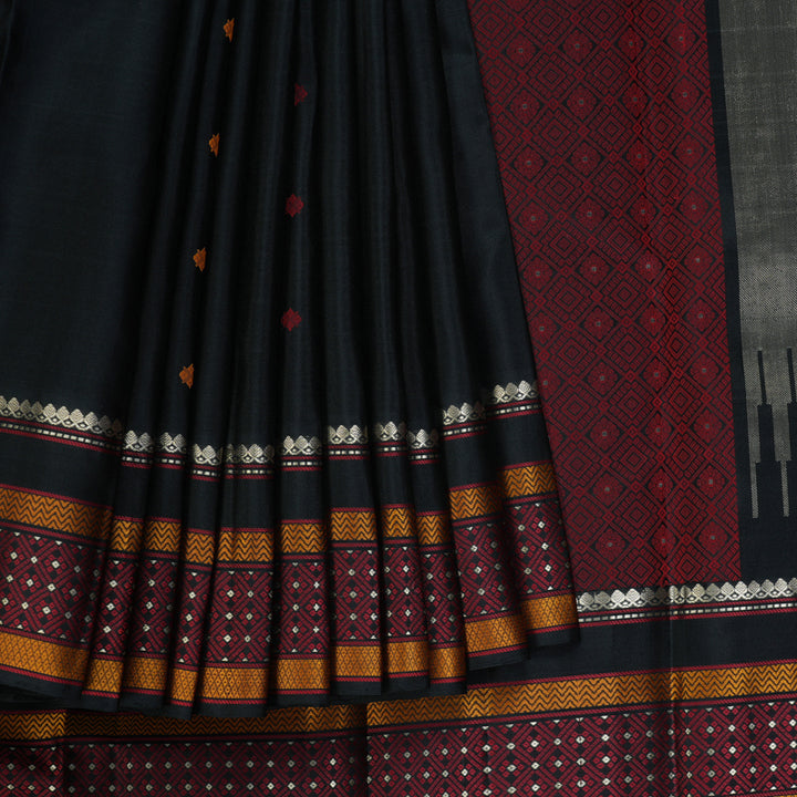 Hayagrivas Handloom Black Kanjivaram Silk Saree KBF287E3-4