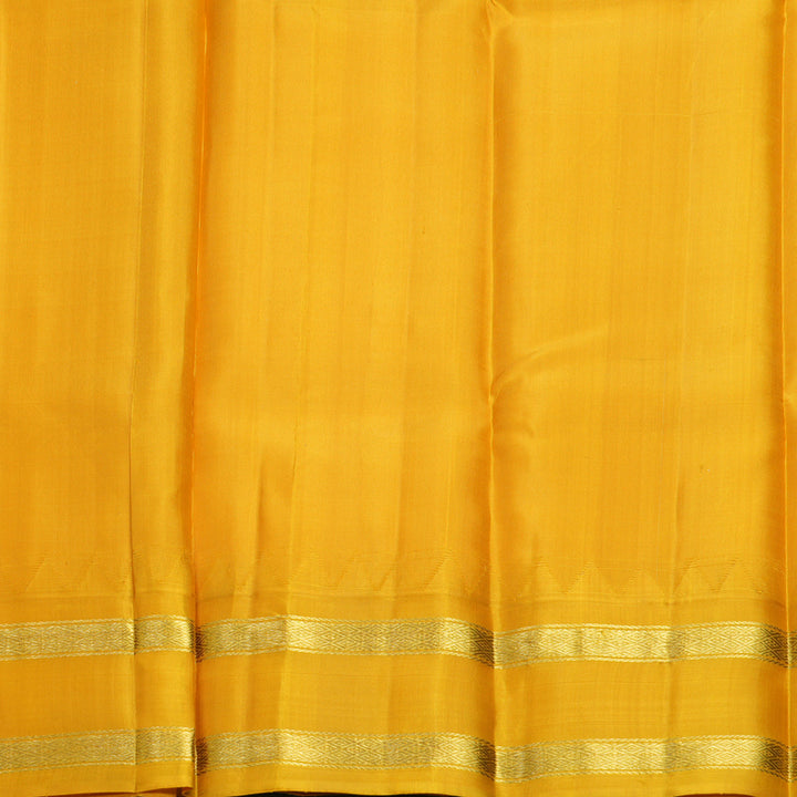 Hayagrivas Handloom Cream Kanjivaram Silk Saree with Ganga Jamuna Border KBF607G8-1