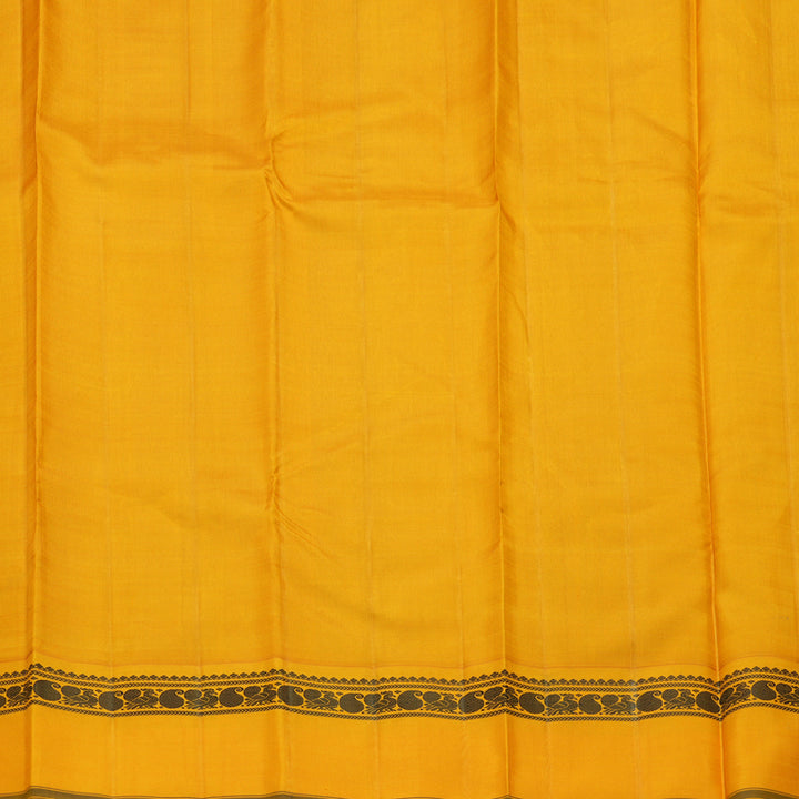 Hayagrivas Handloom Bottle Green Kanjivaram Silk Saree with Ganga Jamuna Border KBF608G5-1
