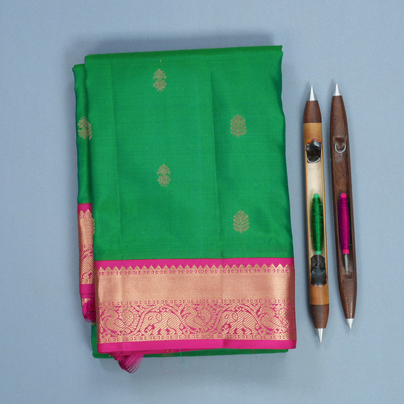 Hayagrivas Handloom Meenakshi Green Kanjivaram Silk Saree with Pink Border KBF695G12-4