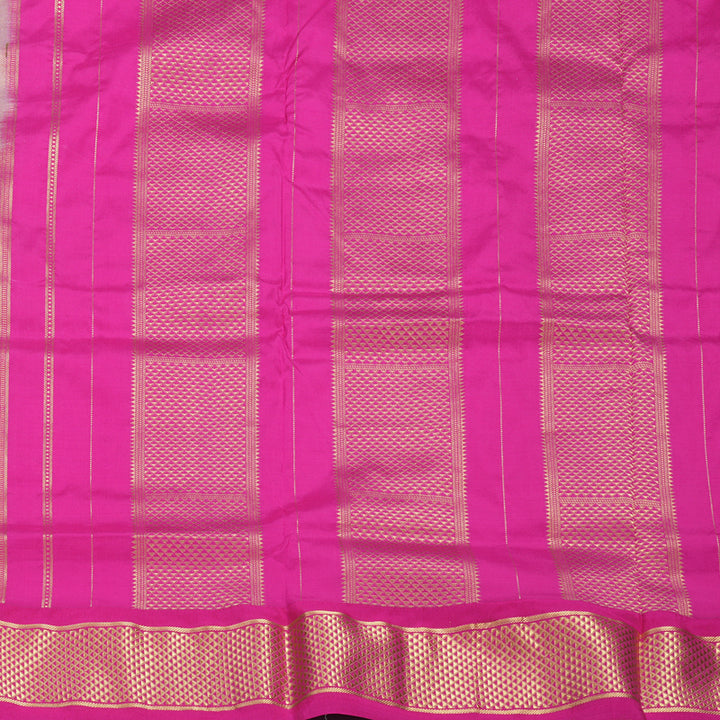 Hayagrivas Handloom Half-White Ten Yards Silk Saree KBF736G3-10