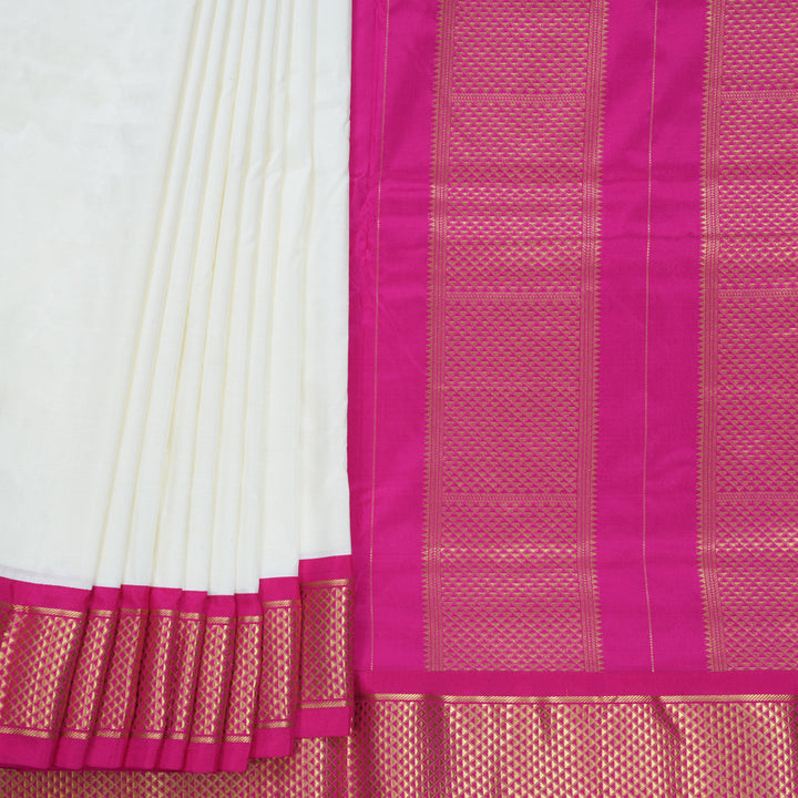 Hayagrivas Handloom Half-White Ten Yards Silk Saree KBF736G3-10