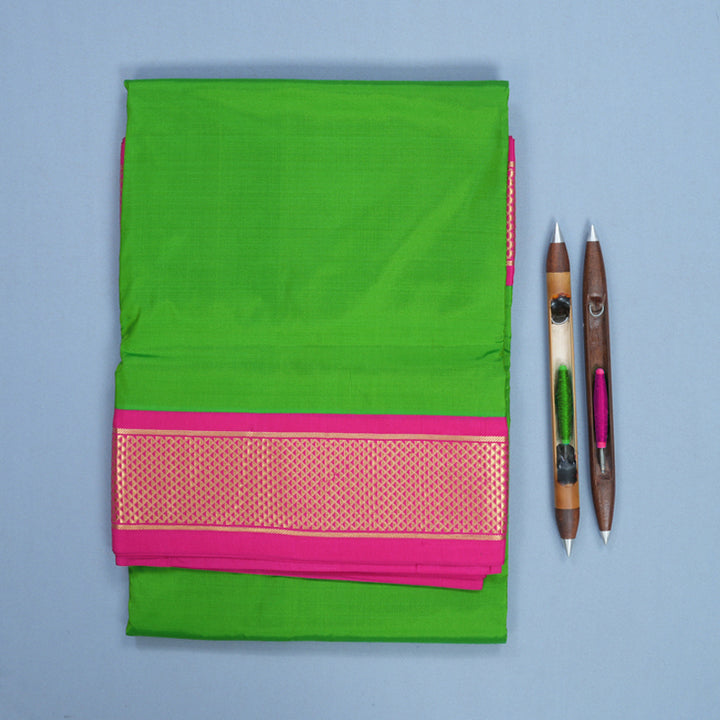 Hayagrivas Handloom Parrot Green Ten Yards Silk Saree KBF736G3-6