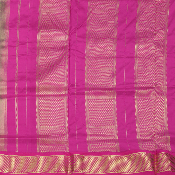 Hayagrivas Handloom Parrot Green Ten Yards Silk Saree KBF736G3-6