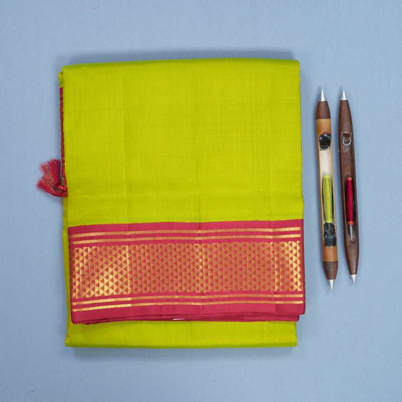 Hayagrivas Handloom Parrot Green Ten Yards Silk Saree KBF739G5-1