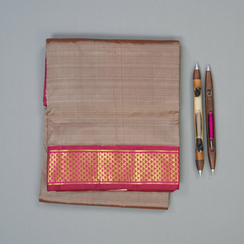 Hayagrivas Handloom Onion Pink Ten Yards Silk Saree with Pink Border KBF86D1-1