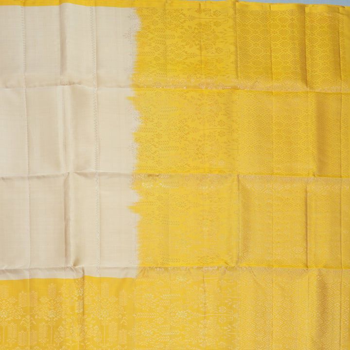 Hayagrivas Cream Handloom Soft Silk Saree KBF881H31-1