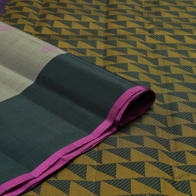 Hayagrivas Handloom Elephant Grey Kanjivaram Silk Saree with Karum Pachai Border KSBE126C6-1