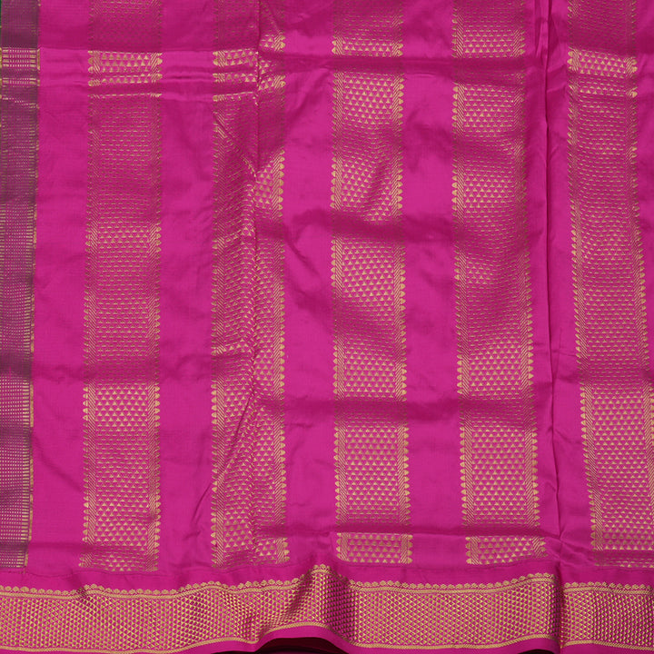 Hayagrivas Handloom Bottle Green Ten Yards Silk Saree with Magenta Border KSBE59K3-1