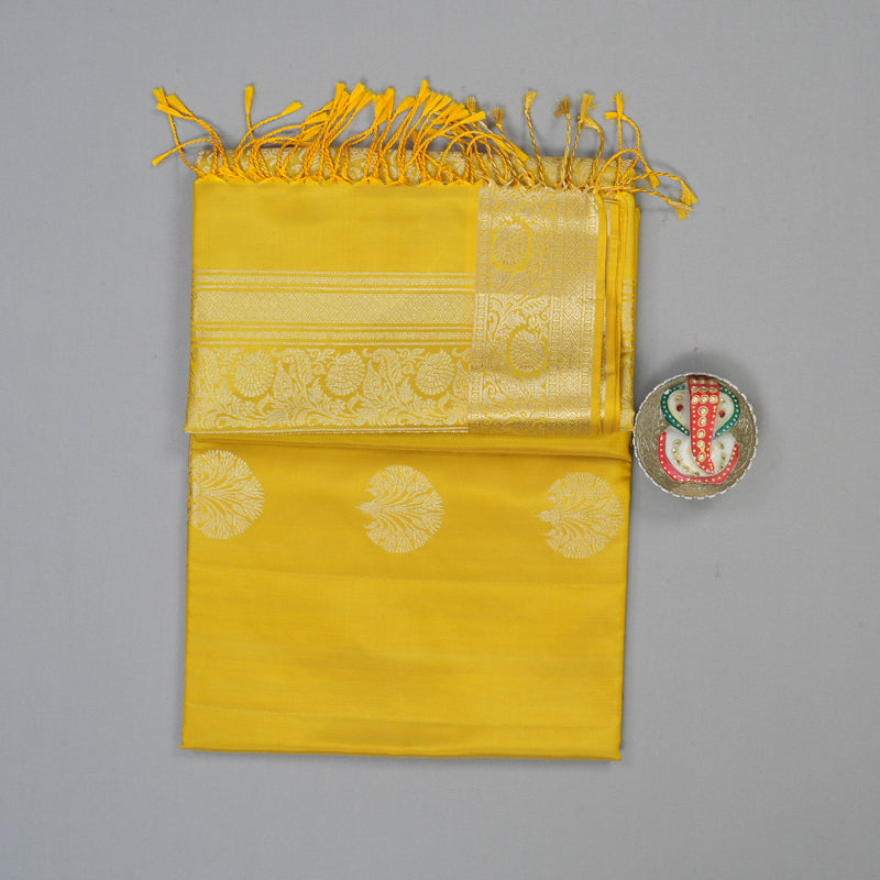 Hayagrivas Sampanga Yellow Handloom Soft Silk Saree KSBE84A14-1