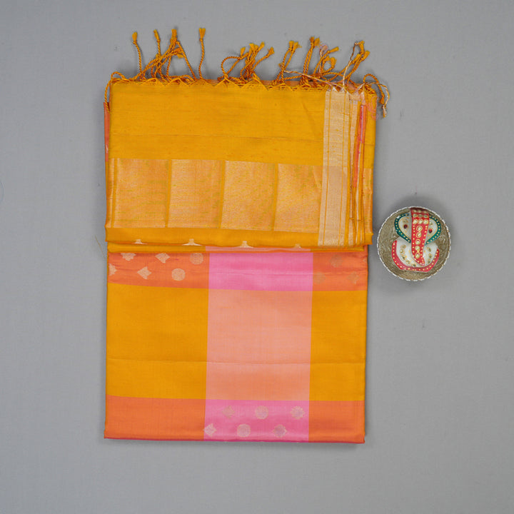 Hayagrivas Multicolour Handloom Soft Silk Saree KSBE84A3-2