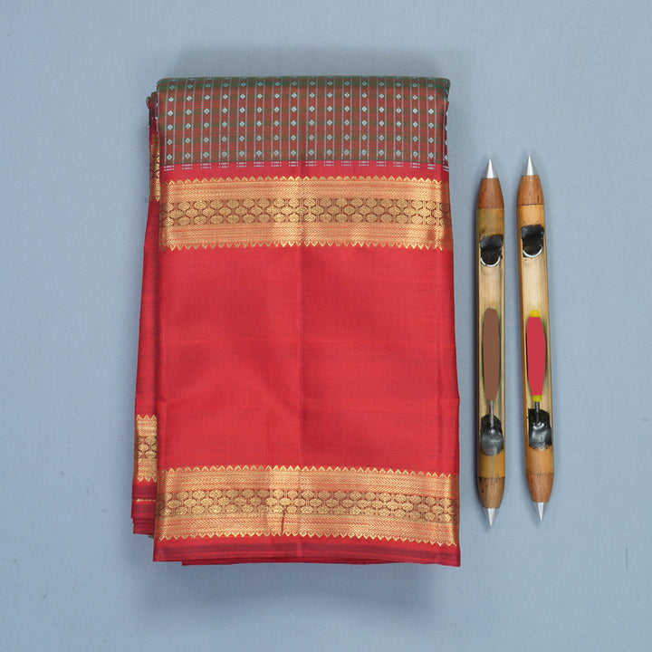 Hayagrivas Handloom Manthalir Kanjivaram Silk Saree with Red Border SSBFL408J1-1-BF408-SBS