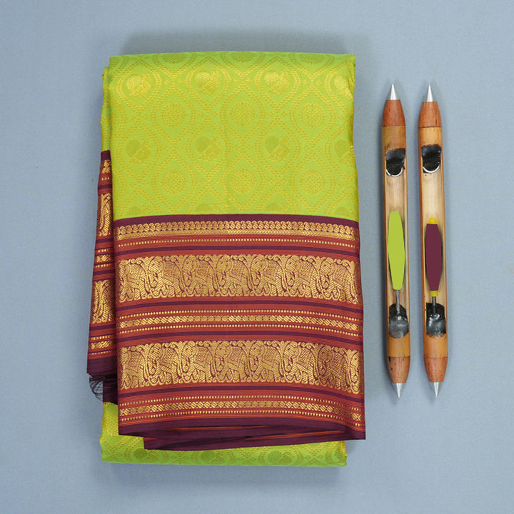 Hayagrivas Handloom Parrot Green Kanjivaram Silk Saree with Burgundy Border SSCBF159H10-4